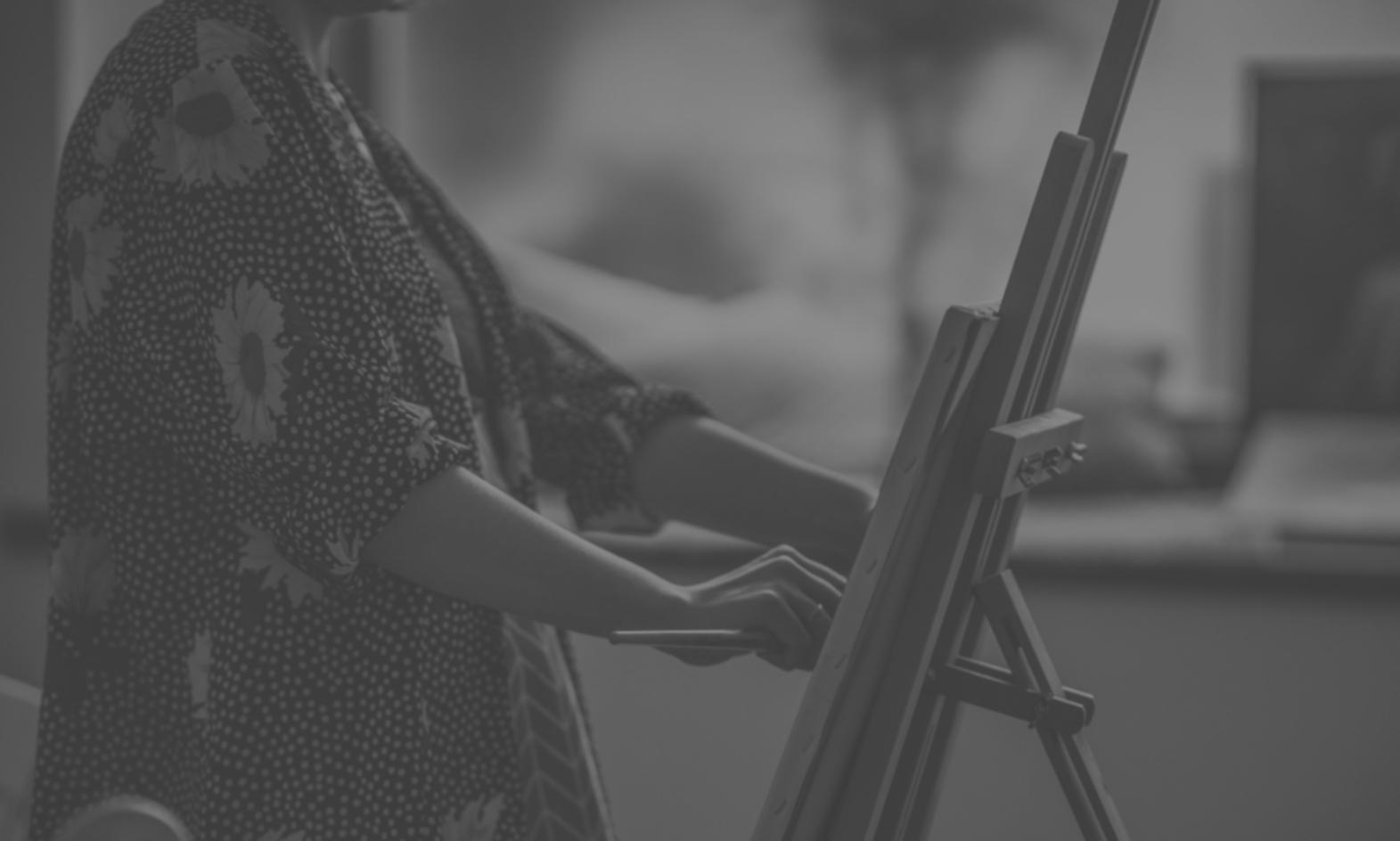 Step-by-step color application demonstration in figure drawing